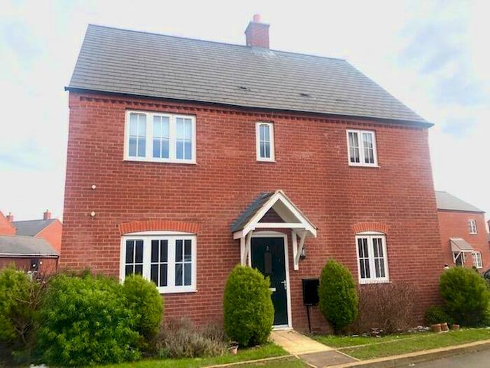 2 Bedroom Apartment To Rent In Amorosa Gardens, Aylesbury, HP18