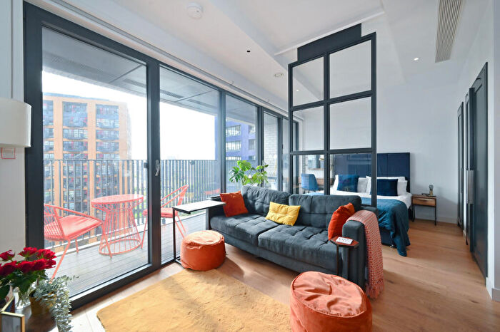 Studio For Sale In Corson House, Canary Wharf, E14