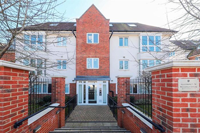 1 Bedroom Apartment For Sale In Pembroke Road, Ruislip, HA4