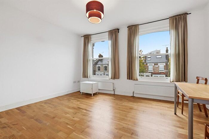 2 Bedroom Apartment To Rent In Highbury Hill, N5