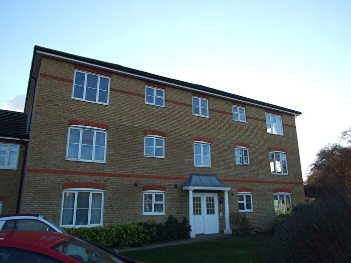 2 Bedroom Flat To Rent In Grampian Place, Stevenage, SG1