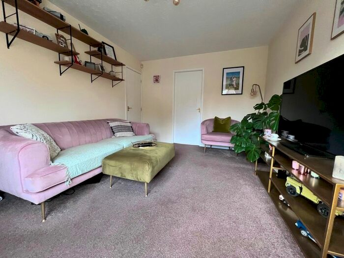 3 Bedroom Terraced House For Sale In Two Oaks Avenue, Burntwood, WS7