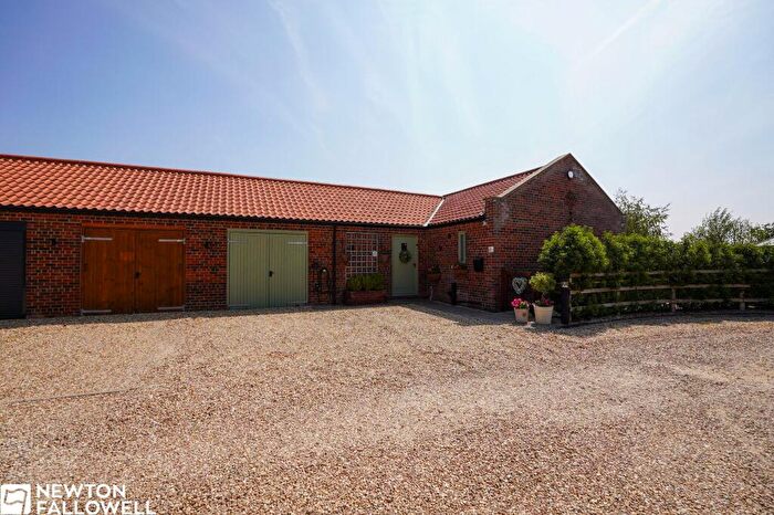 3 Bedroom Detached Bungalow For Sale In East End Court, Rampton, DN22