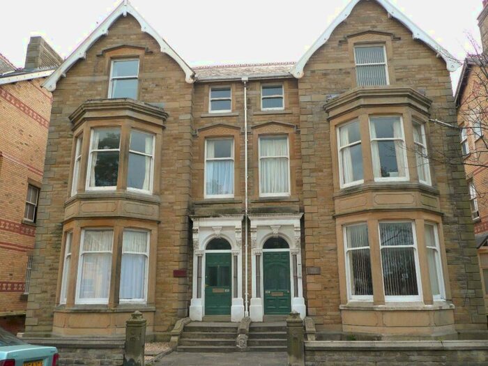 2 Bedroom Flat To Rent In Flat, Porritt Court, St. Georges Road, St. Annes, FY8