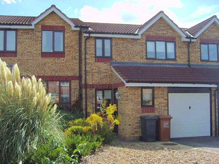 3 Bedroom Terraced House To Rent In Peppercorn Walk, Hitchin, SG4