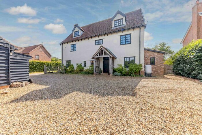 6 Bedroom Detached House For Sale In Banham Road, Kenninghall, Norwich, NR16