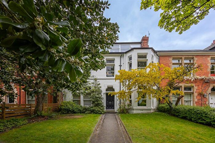 2 Bedroom Flat For Sale In Osborne Avenue, Jesmond, Newcastle Upon Tyne, NE2