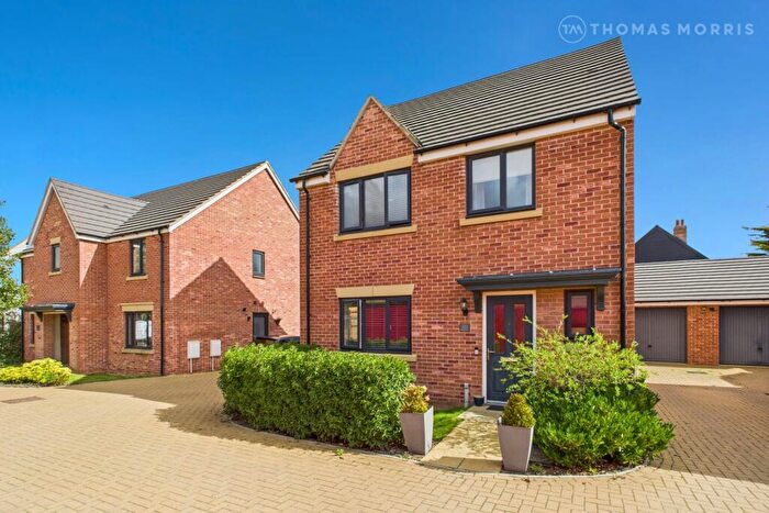 4 Bedroom Detached House For Sale In Bowland Close, Sawtry, Huntingdon, Cambridgeshire, PE28