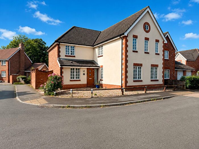 5 Bedroom Detached House For Sale In Upmill Close, West End, Southampton, SO30