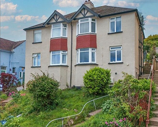 2 Bedroom Flat For Sale In Blatchcombe Road, Paignton, TQ3