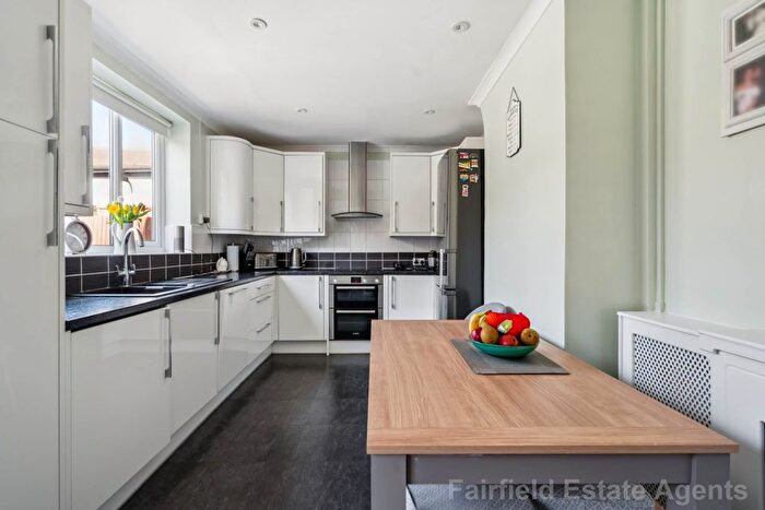 3 Bedroom Terraced House For Sale In Embleton Road, South Oxhey, WD19