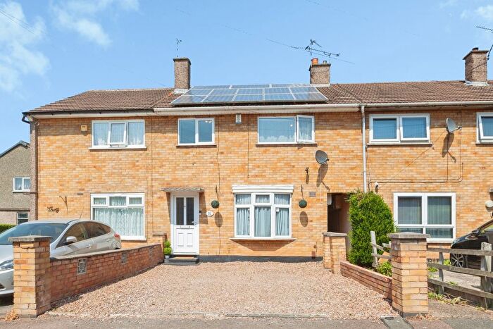 3 Bedroom Terraced House For Sale In Scotswood Crescent, Leicester, Leicestershire, LE2