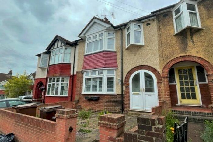 3 Bedroom Property To Rent In Westmount Avenue, Chatham, ME4