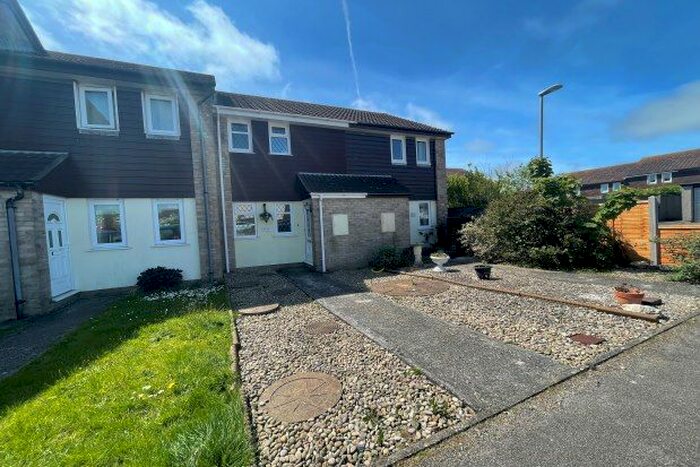 2 Bedroom Property To Rent In Polisken Way, Truro, TR4