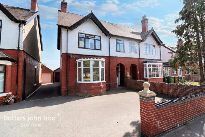5 Bedroom Semi Detached House For Sale In Rising Brook, Stafford, ST17