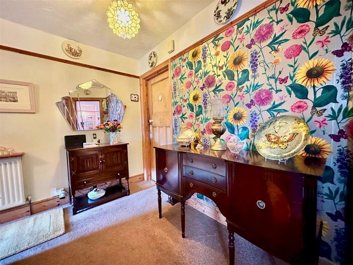 2 Bedroom Flat For Sale In Church Road, Plymstock, Plymouth, PL9