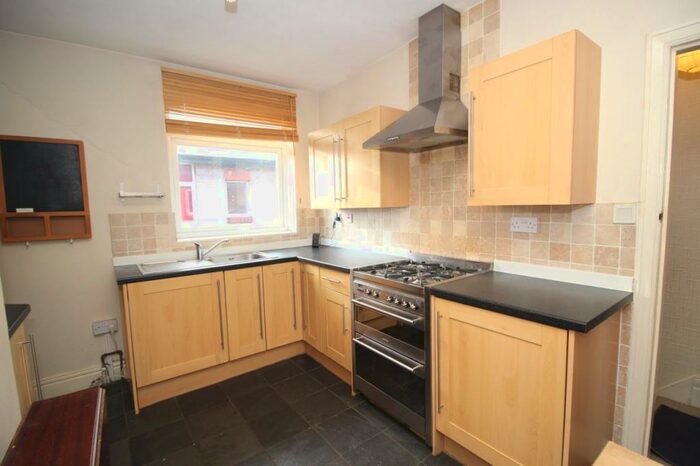2 Bedroom Flat To Rent In Guelder Road, High Heaton, Newcastle Upon Tyne, NE7