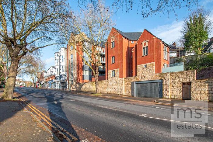 3 Bedroom Flat For Sale In Park Edge, Barrack Lane, Nottingham, NG7