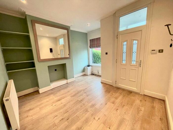 2 Bedroom House To Rent In Chepstow Road, Chorlton, M21