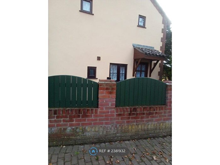 3 Bedroom Semi-Detached House To Rent In Main Road, Rollesby, NR29