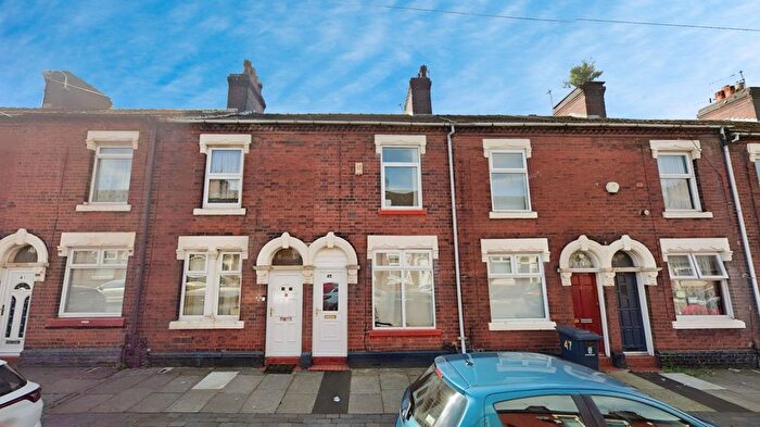 3 Bedroom Terraced House To Rent In Kimberley Road, Stoke-On-Trent, Staffordshire, ST1