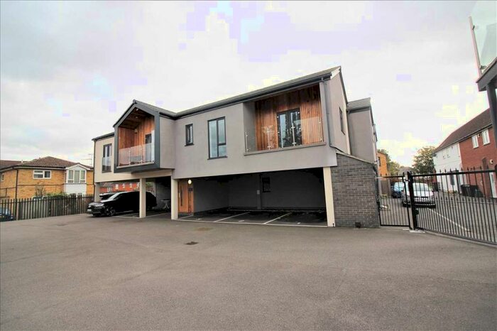 1 Bedroom Apartment To Rent In Spacious One Bedroom Apartment, CM1