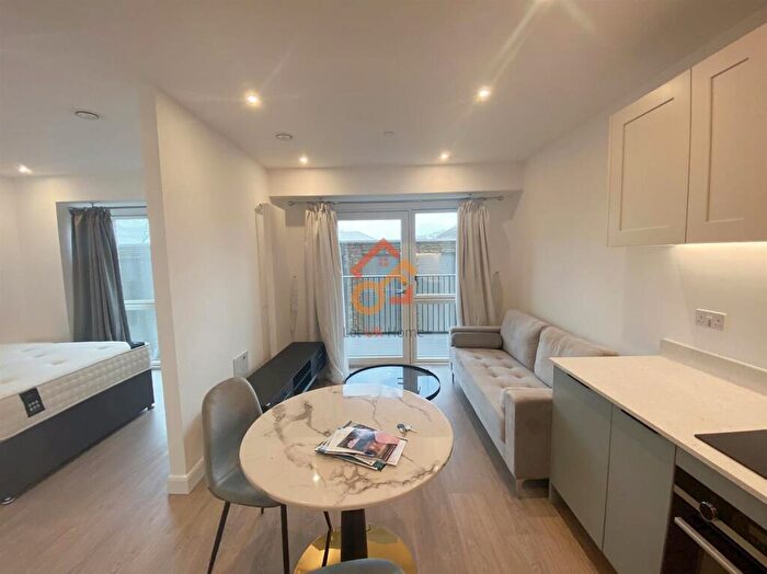 Studio To Rent In Galleria House, B Western Gateway, London, E16