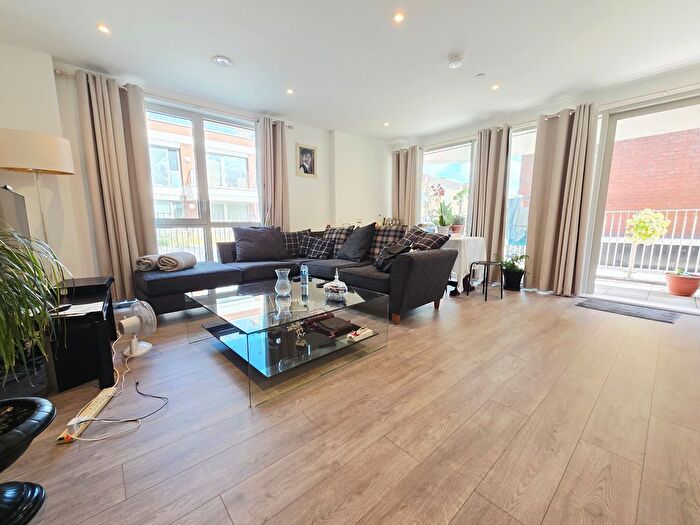 2 Bedroom Flat To Rent In High Mead, Harrow, HA1