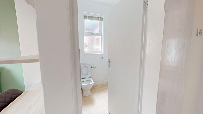 6 Bedroom Semi-Detached House To Rent In Filey Road, Manchester, M14