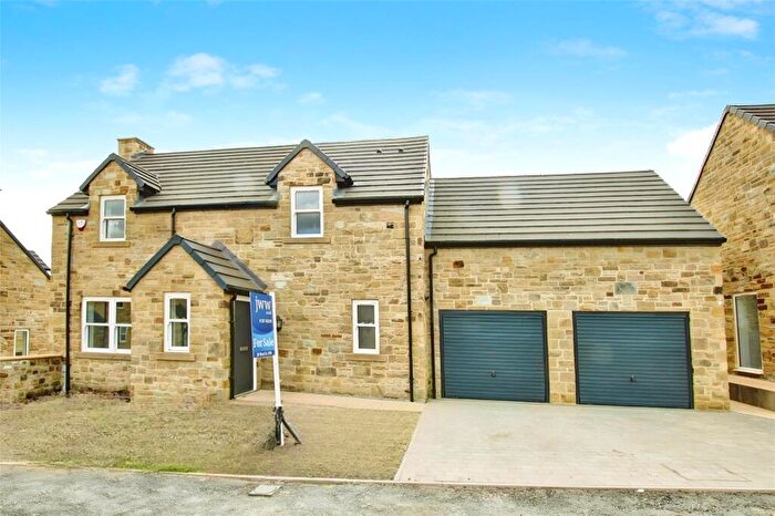 4 Bedroom Detached House For Sale In Highfield Road, Rowlands Gill, Gateshead, NE39