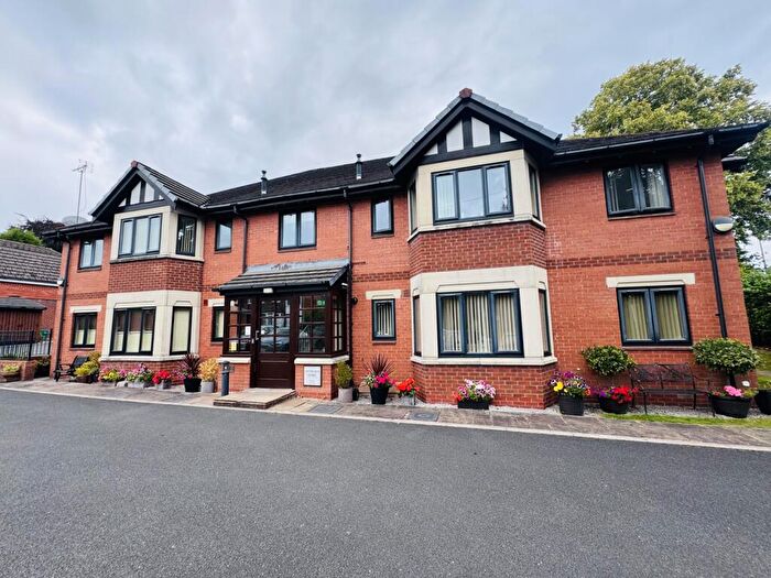 2 Bedroom House To Rent In Sweetstone Gardens, Sharples, Bolton, BL1