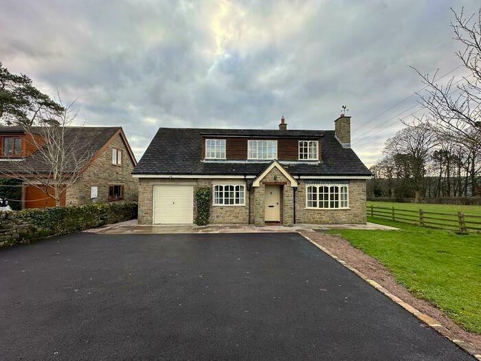 3 Bedroom Property To Rent In Brunthwaite, Silsden, BD20