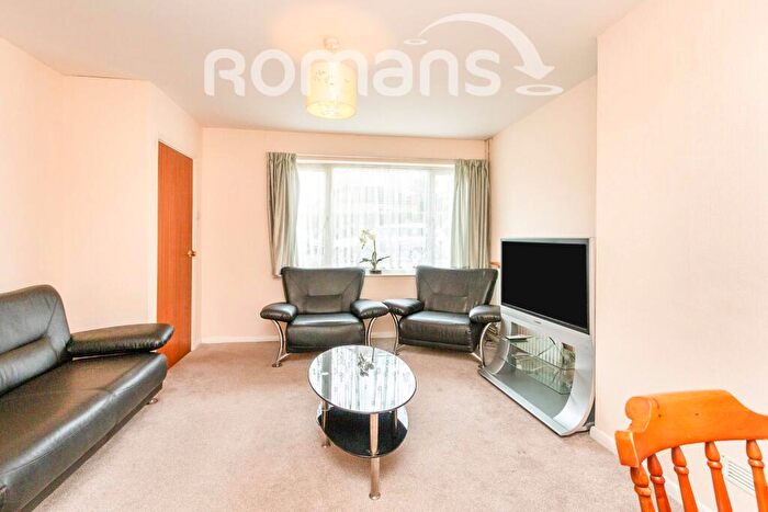 4 Bedroom End Of Terrace House To Rent In Weydon Hill Close, Farnham, GU9