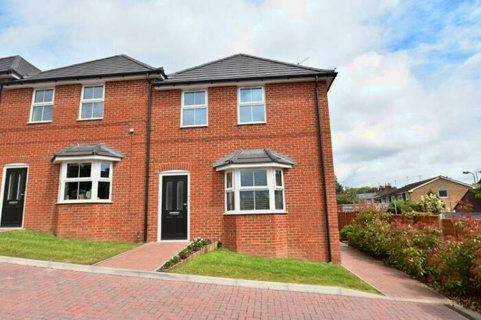 2 Bedroom Flat To Rent In Addison Road, Chesham - Excellent Two Bed Apartment, HP5