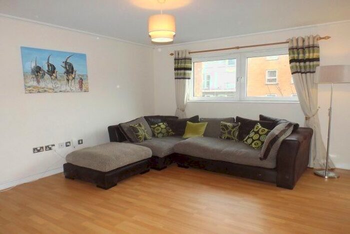 2 Bedroom Flat To Rent In Heol Tredwen, Cardiff, CF10