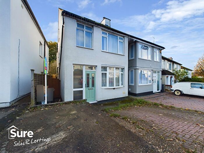 4 Bedroom Semi-Detached House To Rent In Lawn Lane, Hemel Hempstead, Hertfordshire, HP3