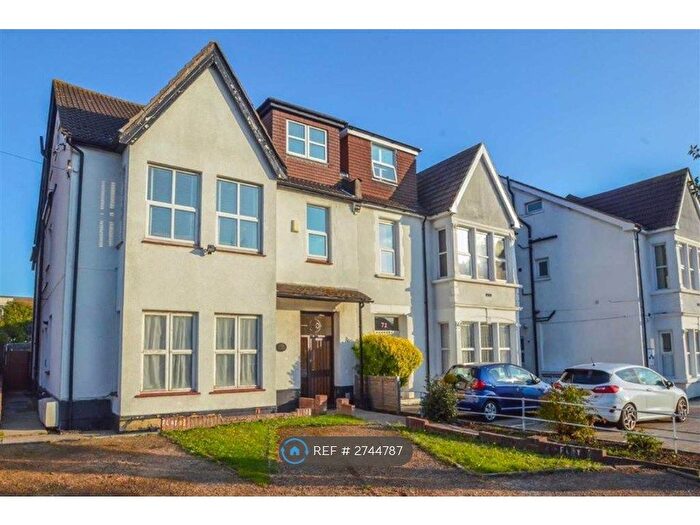 2 Bedroom Flat To Rent In Crowstone Road, Westcliff-On-Sea, SS0