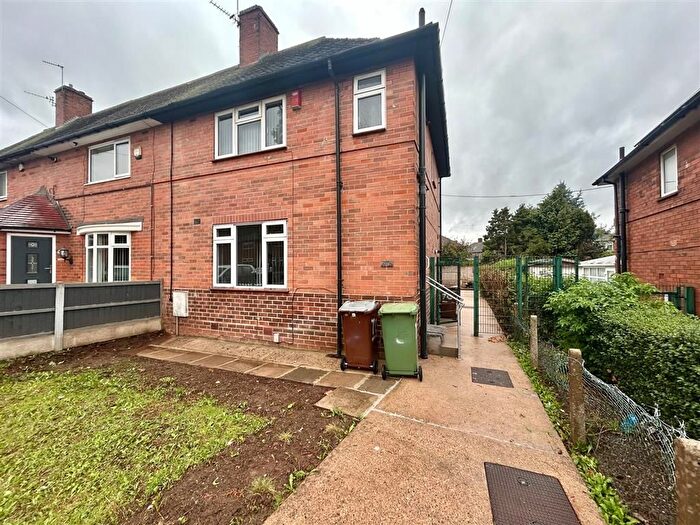 3 Bedroom Property To Rent In Denewood Crescent, Nottingham, NG8
