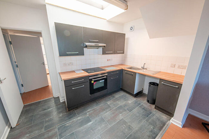 2 Bedroom Flat To Rent In London Road, Waterlooville, PO8