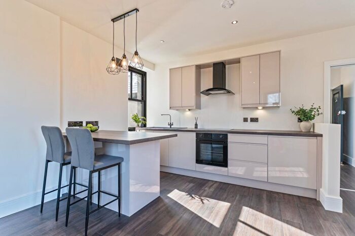 1 Bedroom Apartment For Sale In Stow Hill, Cathedral Heights, NP20
