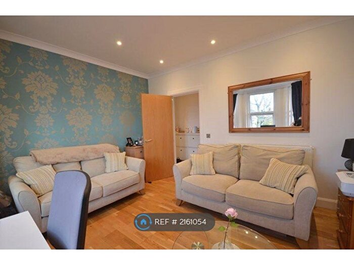 1 Bedroom Flat To Rent In Fortescue Road, Bournemouth, BH3