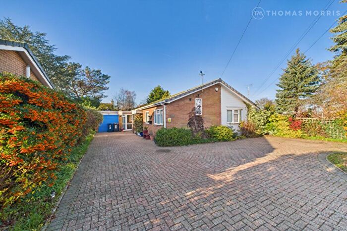 3 Bedroom Bungalow For Sale In Drury Lane, Colne, Huntingdon, Cambridgeshire, PE28