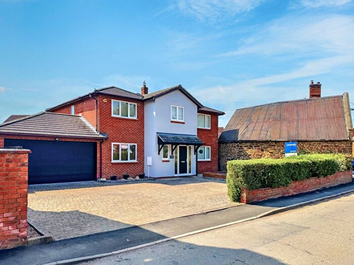 5 Bedroom Detached House For Sale In High Street, Crick, NN6