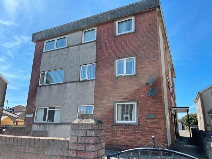 2 Bedroom Apartment To Rent In South Road, Porthcawl, CF36