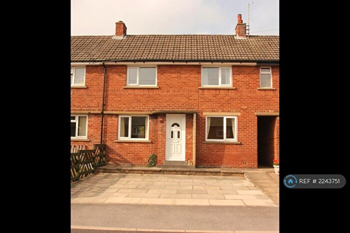 3 Bedroom Terraced House To Rent In Royds Avenue, New Mill, Holmfirth, HD9