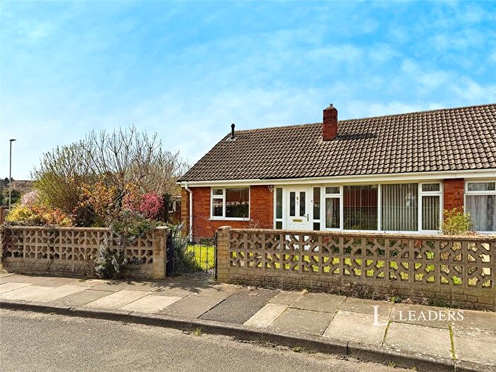 3 Bedroom Bungalow To Rent In Kentmere Close, GL51