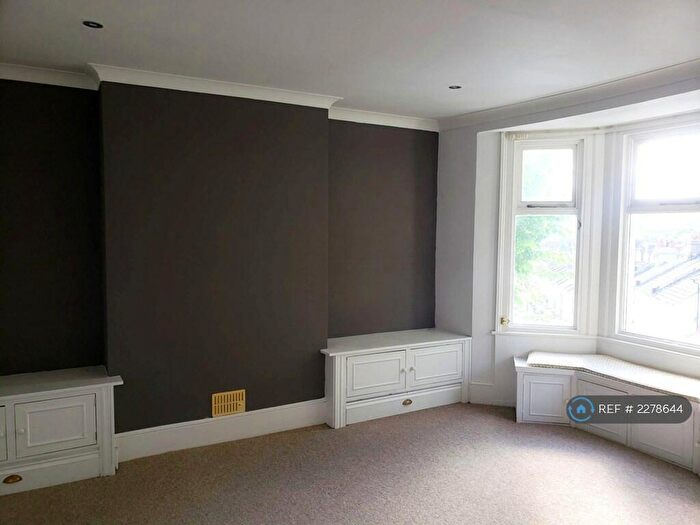 2 Bedroom Flat To Rent In Balfour Road, Brighton, BN1