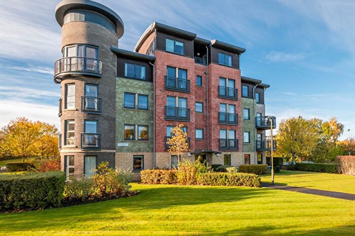 2 Bedroom Flat For Sale In / Meggetland View, Edinburgh, EH14