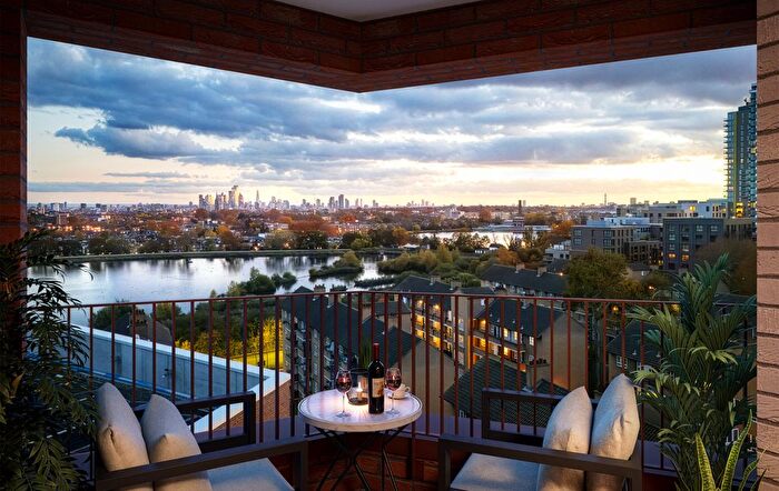 2 Bedroom Flat For Sale In Seven Sisters Road, Hackney, N4