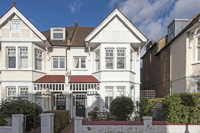 1 Bedroom Flat To Rent In Clarendon Drive, Putney, SW15